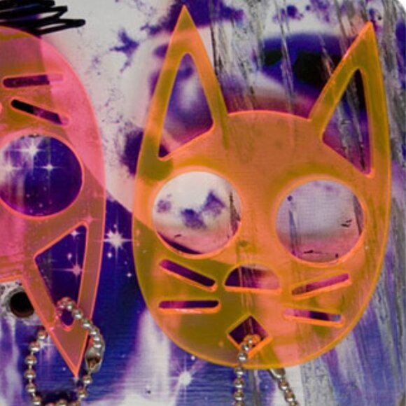 Danger Kitty Necklace - Picture 1 of 3